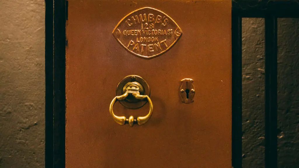 very old version of the chubb door lock